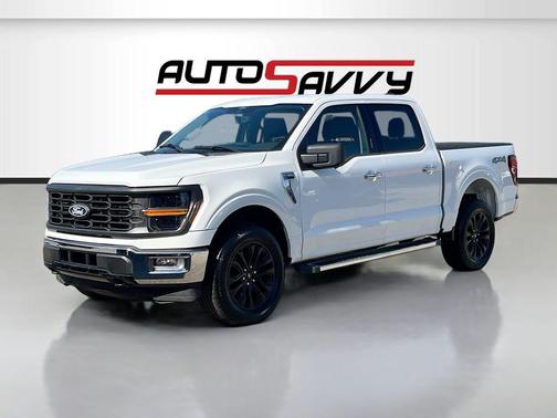Oxford White 2024 Ford F-150 XLT