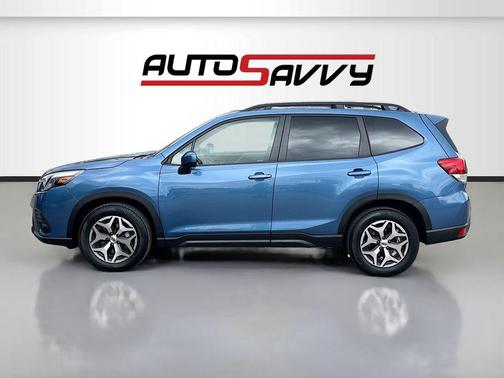 Horizon Blue Pearl 2022 Subaru Forester Premium