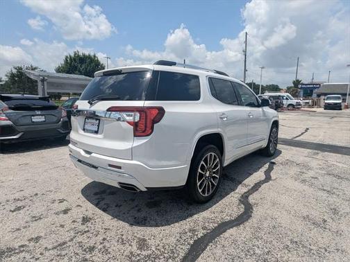 2021 GMC Acadia Denali