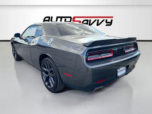 Granite Pearlcoat 2023 Dodge Challenger SXT
