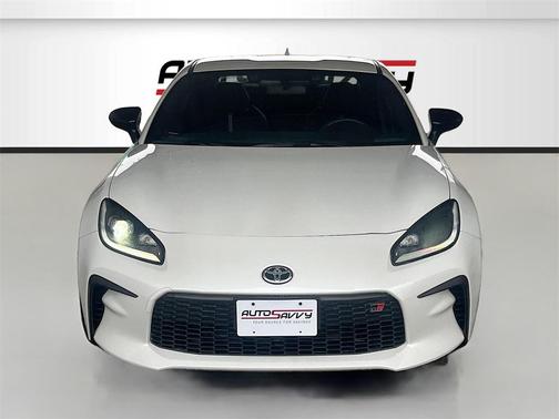 2025 Toyota GR86 Premium