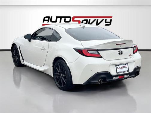 2025 Toyota GR86 Premium