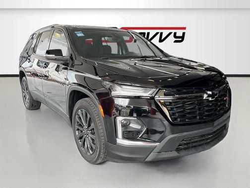 Mosaic Black Metallic 2023 Chevrolet Traverse RS