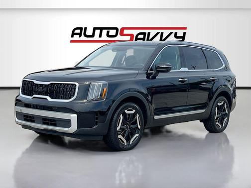 Ebony Black 2024 Kia Telluride S