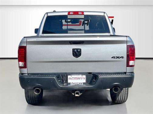 2019 RAM 1500 Classic Warlock Crew Cab 4x4 5'7' Box