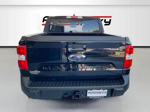 2023 Ford Maverick XL