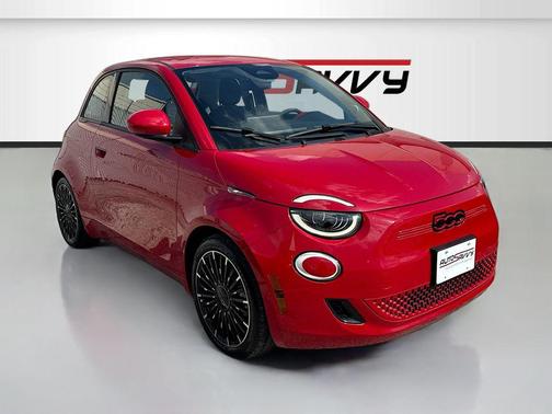 2024 FIAT 500e INSPI(RED) FWD