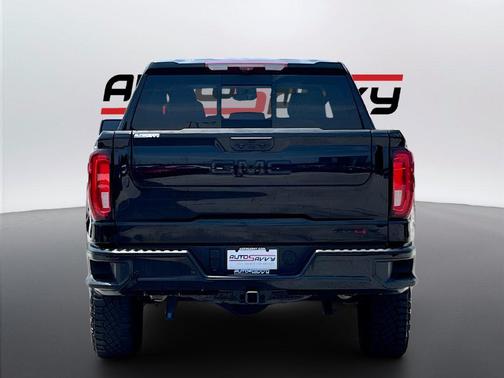 Onyx Black 2023 GMC Sierra 1500 AT4X