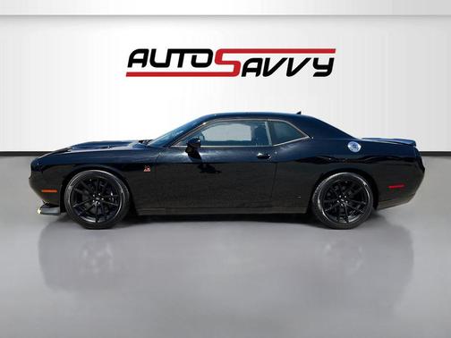 Pitch Black Clearcoat 2022 Dodge Challenger R/T Scat Pack