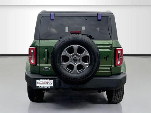 Eruption Green Metallic 2024 Ford Bronco Outer Banks
