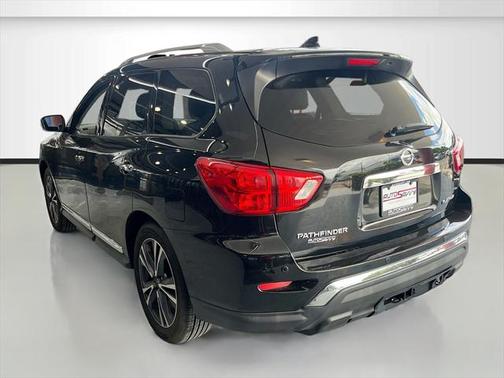 2020 Nissan Pathfinder Platinum 2WD