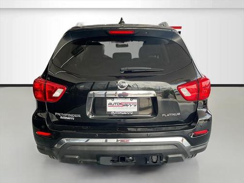 2020 Nissan Pathfinder Platinum 2WD