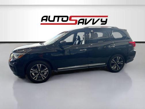 2020 Nissan Pathfinder Platinum 2WD