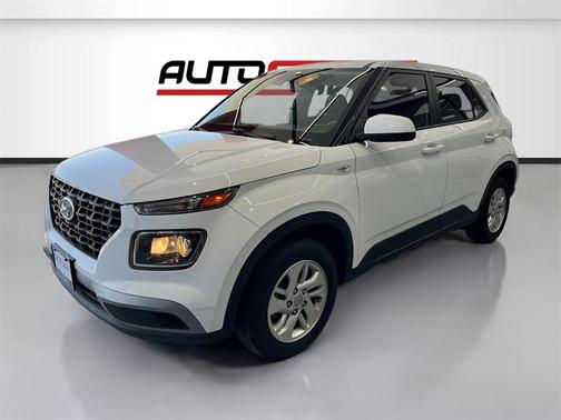 2021 Hyundai VENUE SE