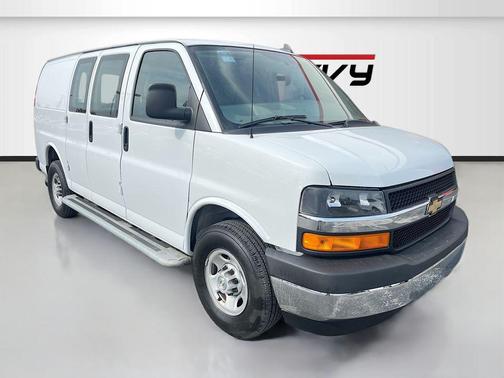 2023 Chevrolet Express 2500 RWD 2500 Regular Wheelbase WT