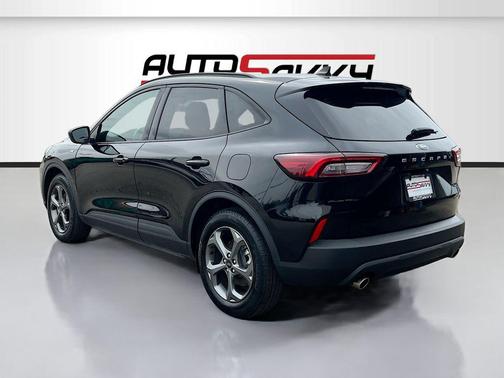 Agate Black Metallic 2025 Ford Escape ST-Line