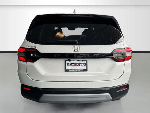 Platinum White 2023 Honda Pilot AWD EX-L 7 Passenger