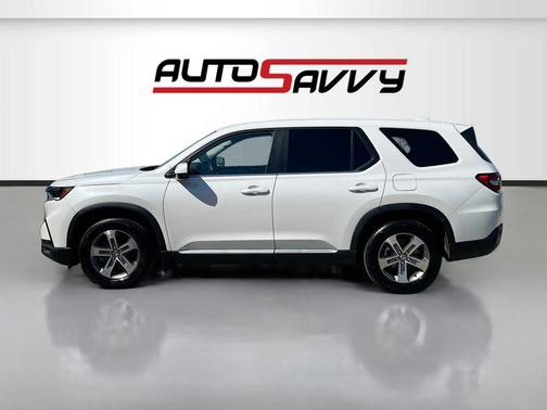 Platinum White 2023 Honda Pilot AWD EX-L 7 Passenger