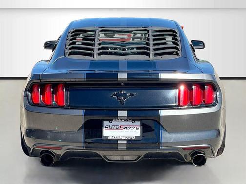 2016 Ford Mustang V6
