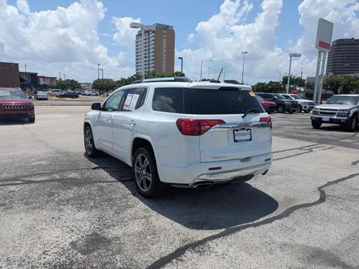 2018 GMC Acadia Denali