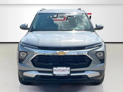 Sterling Gray Metallic 2024 Chevrolet Trailblazer LT