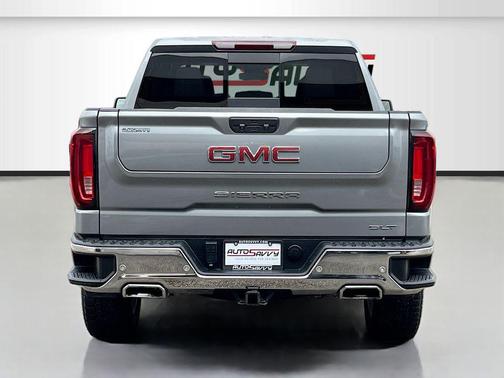 Sterling Metallic 2023 GMC Sierra 1500 SLT