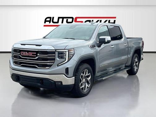 Sterling Metallic 2023 GMC Sierra 1500 SLT