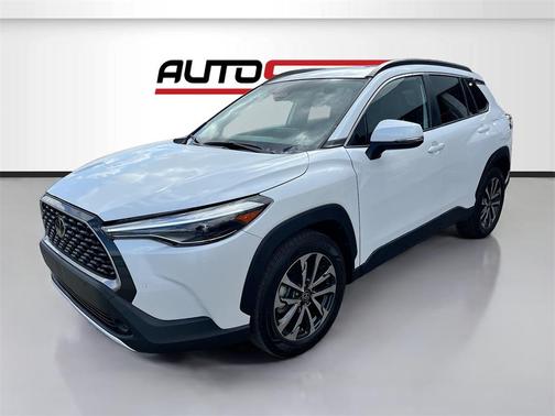2023 Toyota Corolla Cross XLE