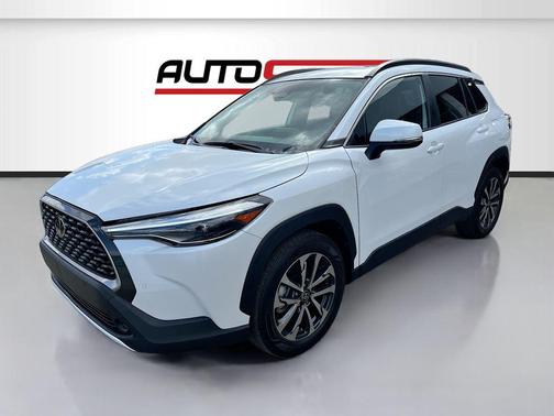 2023 Toyota Corolla Cross XLE