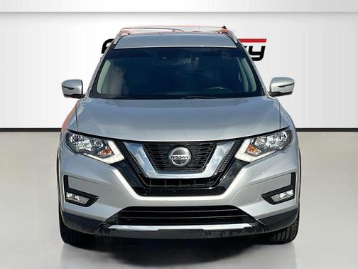 Brilliant Silver Metallic 2019 Nissan Rogue SL