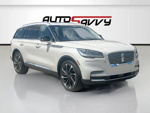 Ceramic Pearl Metallic Tri-Coat 2024 Lincoln Aviator Reserve