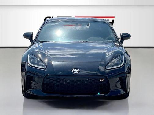 Raven 2024 Toyota GR86 Premium