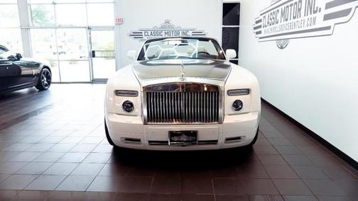 2011 Rolls-Royce Phantom Drophead Coupe 