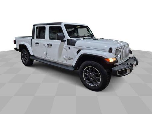 Bright White Clearcoat 2021 Jeep Gladiator Overland