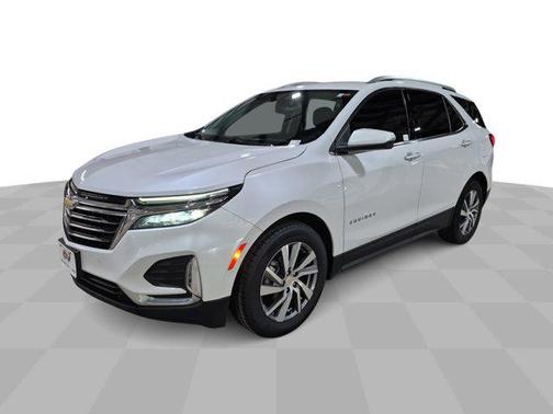 Iridescent Pearl Tricoat 2024 Chevrolet Equinox Premier w/1LZ