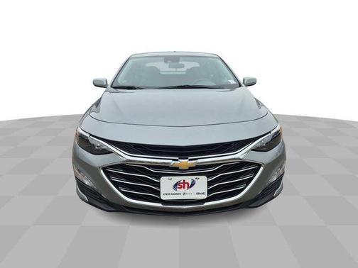 Sterling Gray Metallic 2023 Chevrolet Malibu FWD 1LT