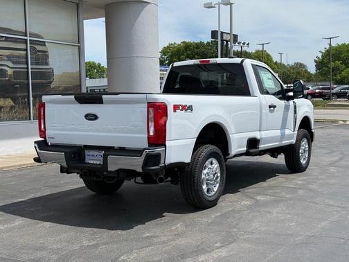 2025 Ford F-350 XLT