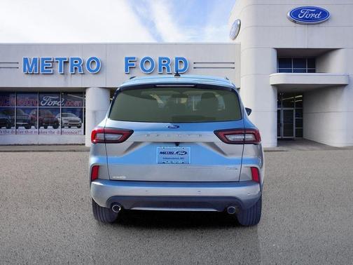 Iconic Silver Metallic 2023 Ford Escape ST-Line