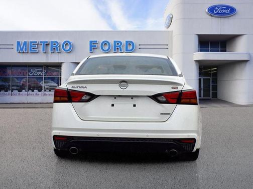 2024 Nissan Altima 2.0 SR