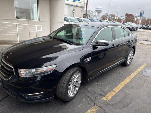 2016 Ford Taurus Limited