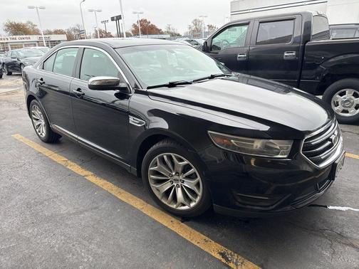 2016 Ford Taurus Limited