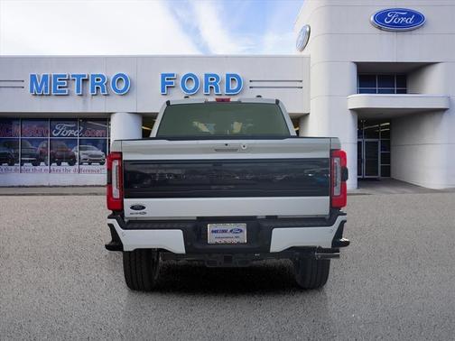 2025 Ford F-250 Platinum