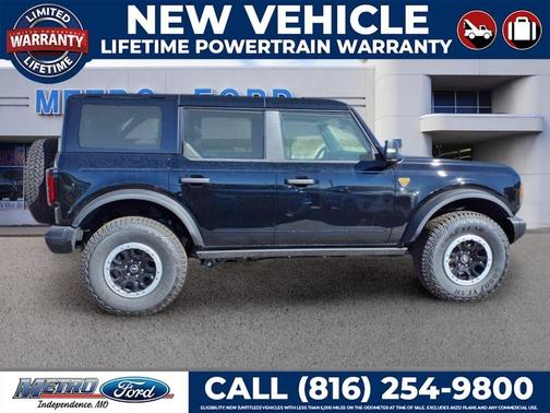 Shadow Black 2025 Ford Bronco Badlands