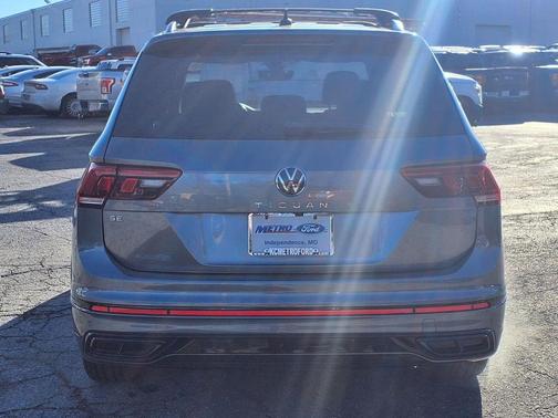 2022 Volkswagen Tiguan 2.0T SE R-Line Black