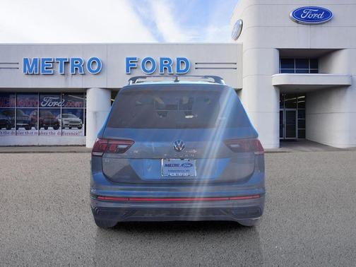 2022 Volkswagen Tiguan 2.0T SE R-Line Black