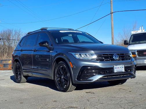 2022 Volkswagen Tiguan 2.0T SE R-Line Black