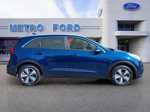 Deep Cerulean 2017 Kia Niro EX