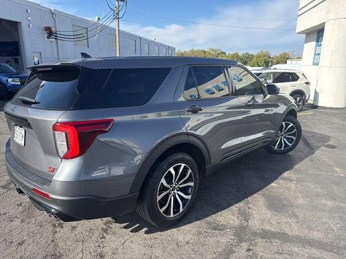 2021 Ford Explorer ST