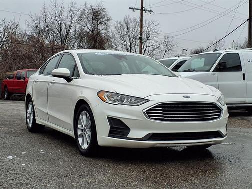 2020 Ford Fusion SE