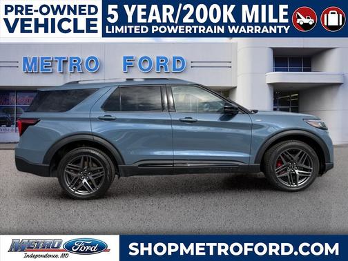 2025 Ford Explorer ST-Line